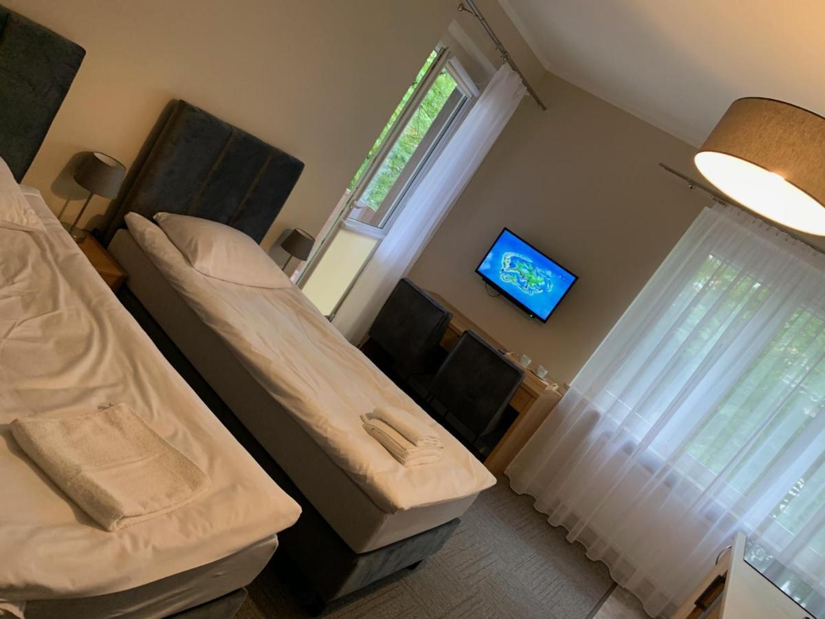 Vesna Rooms Mtp Posen Exterior foto